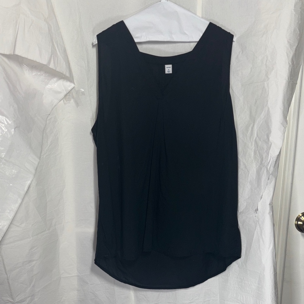 Old Navy Classic Black Sleeveless Blouse